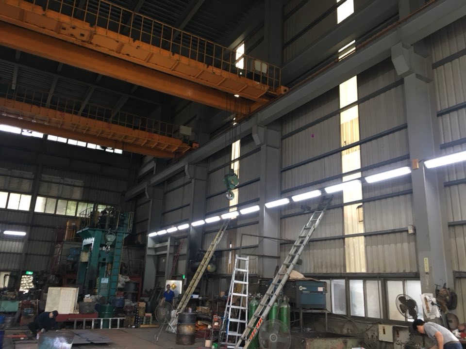 工廠LED T8 4呎雙管工事燈